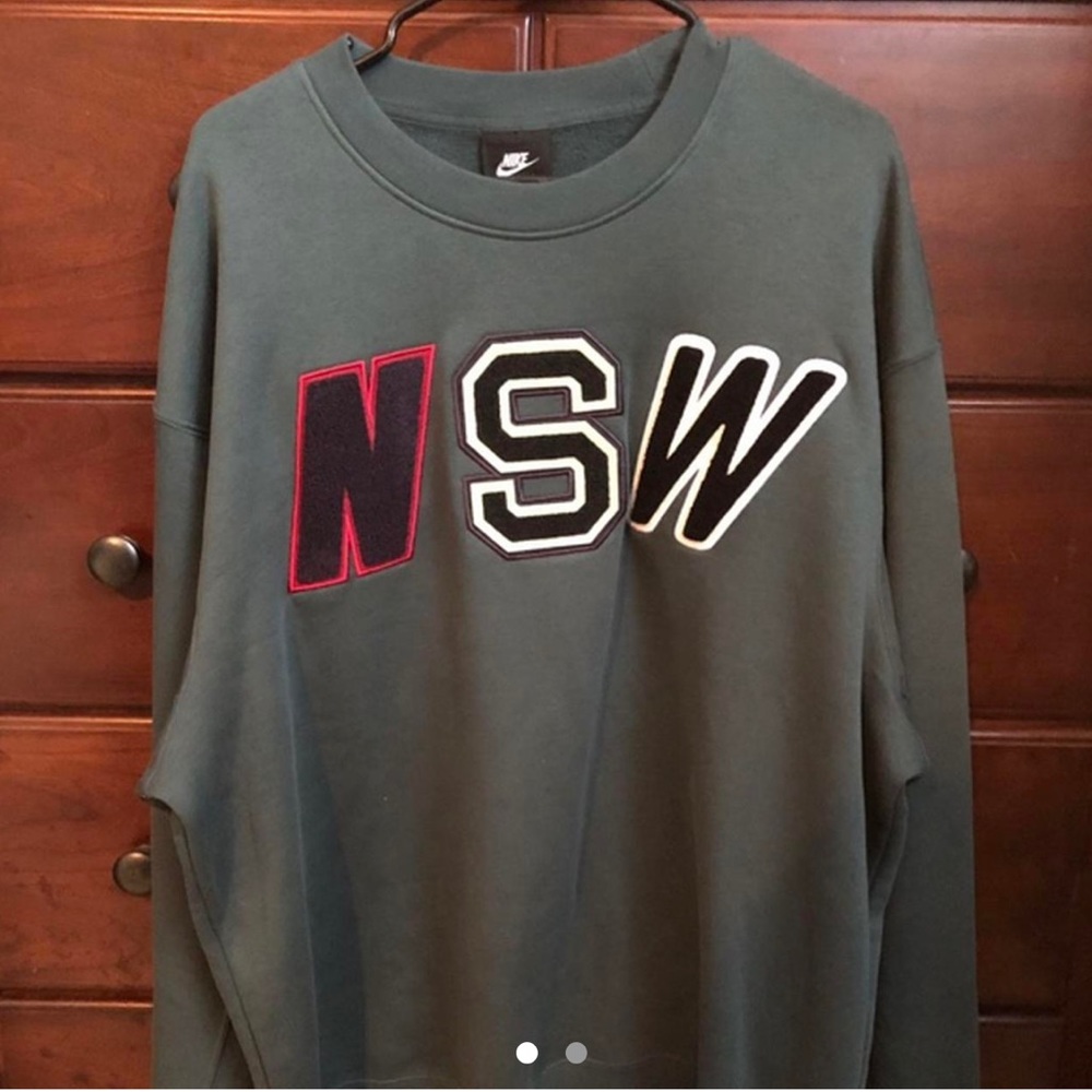 NIKESPORTSWEAR CREWNECK SWEATSHIRT